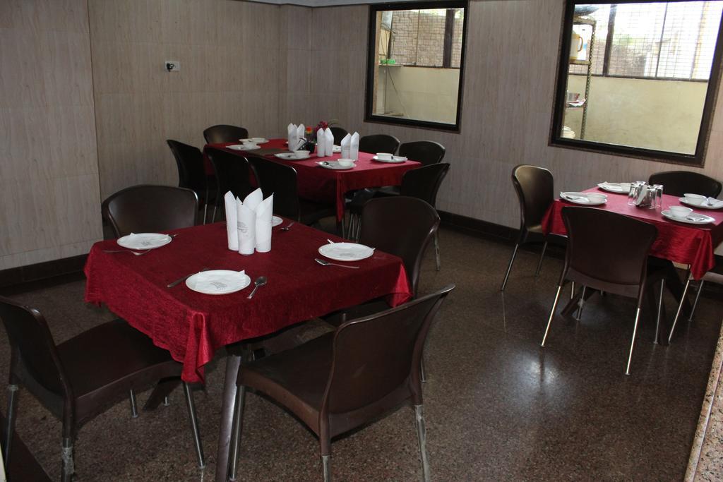 Hotel Aananda Haridwar Ngoại thất bức ảnh
